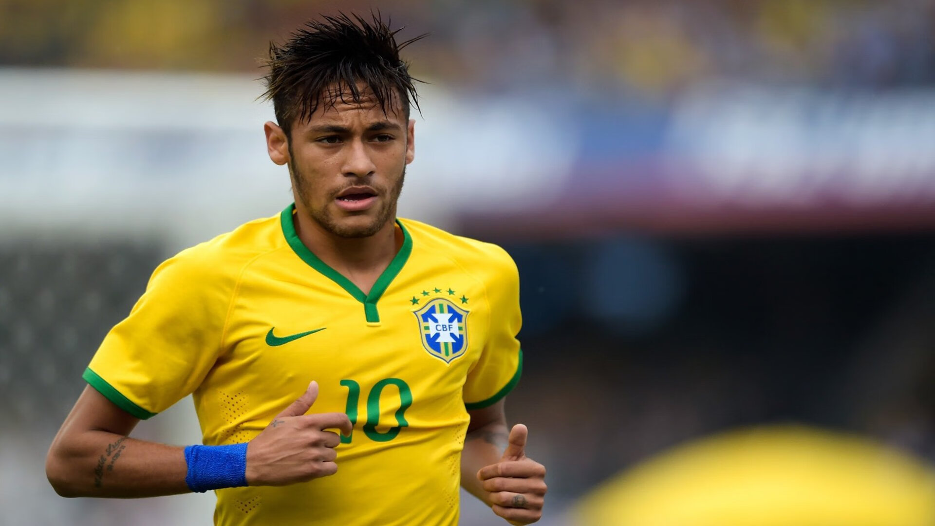 “青少年足球联赛吸引来自全国的数百支代表队”,青少年足球俱乐部联赛