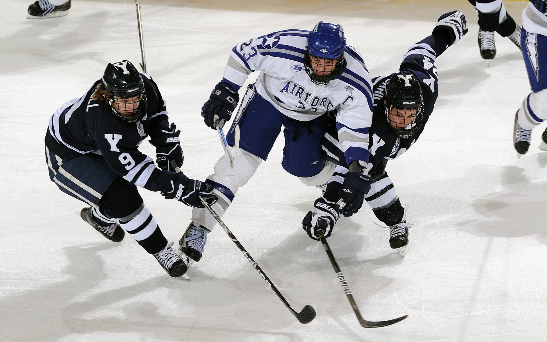 社区互动：全民台球日火热开启，台球社宣传语